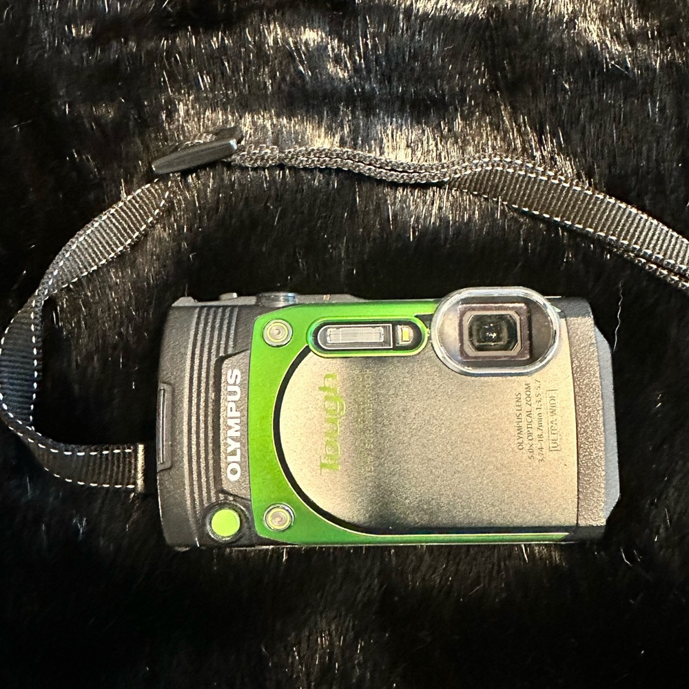 Olympus “Tough” TG 870 waterproof digital camera